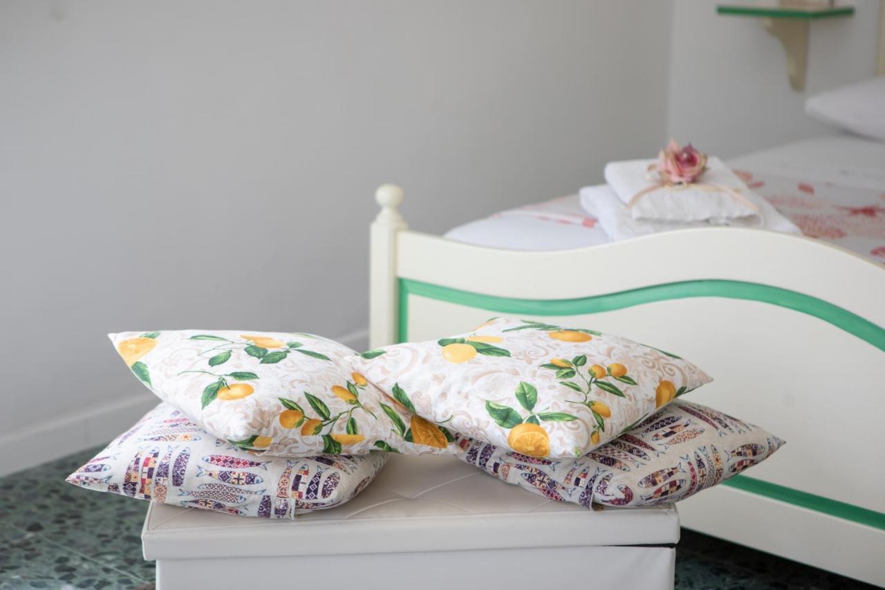 Il Ceppo Sui Sentieri Per Amalfi Bed & Breakfast Pimonte Bagian luar foto