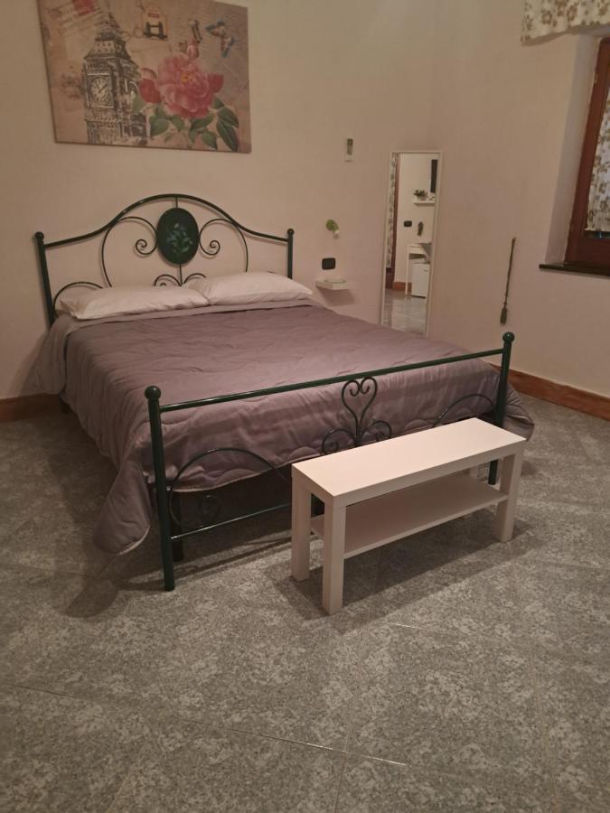 Il Ceppo Sui Sentieri Per Amalfi Bed & Breakfast Pimonte Bagian luar foto