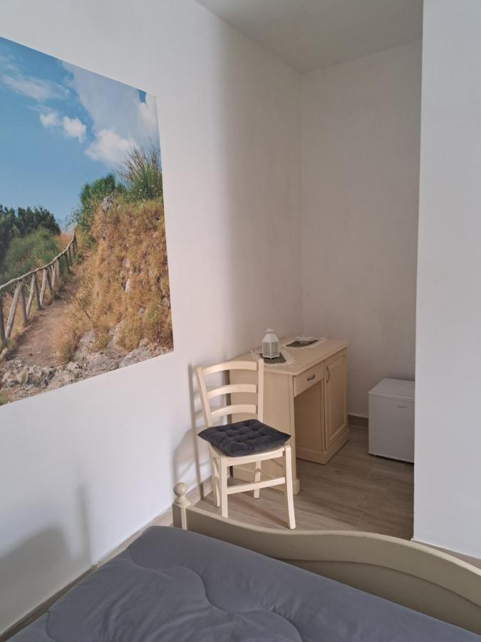 Il Ceppo Sui Sentieri Per Amalfi Bed & Breakfast Pimonte Bagian luar foto